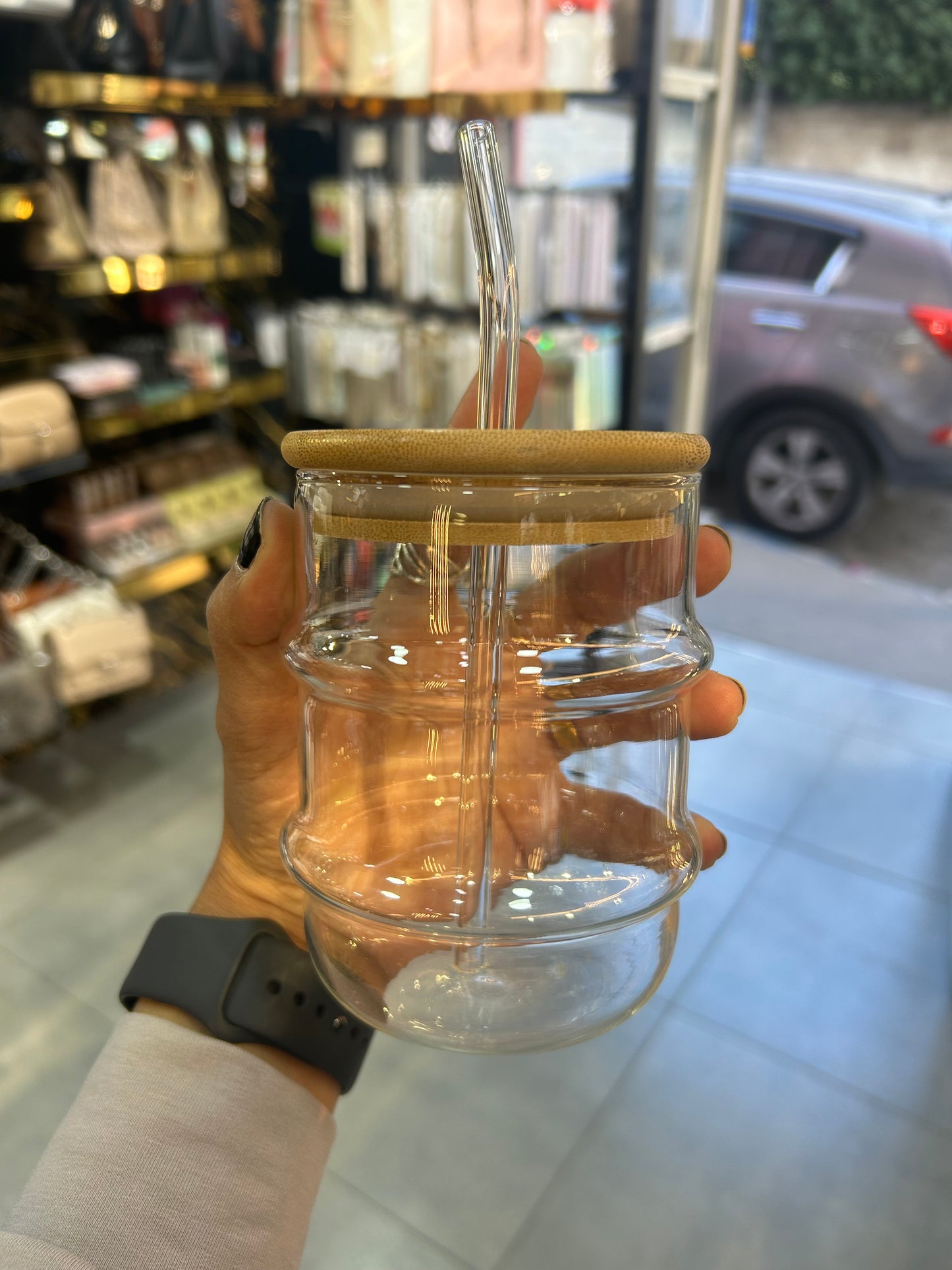كاسات شفافة