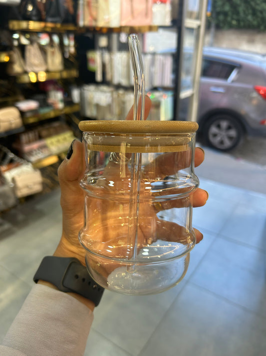 كاسات شفافة