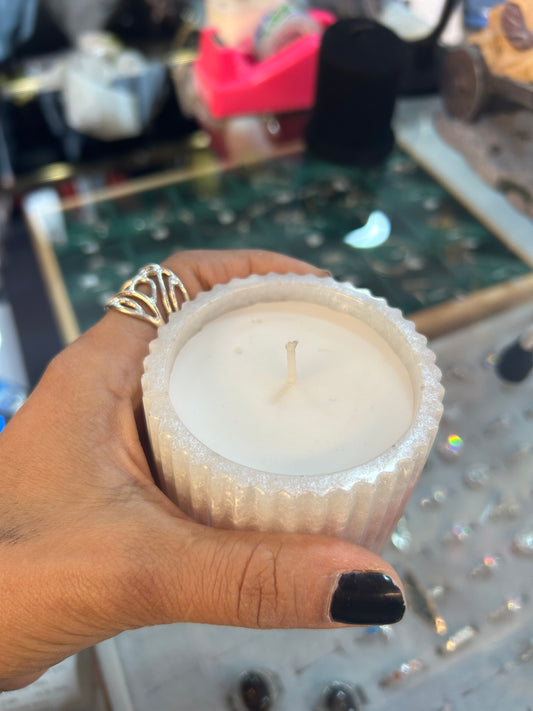شمع معطر كاسة برائحة الفانيلا